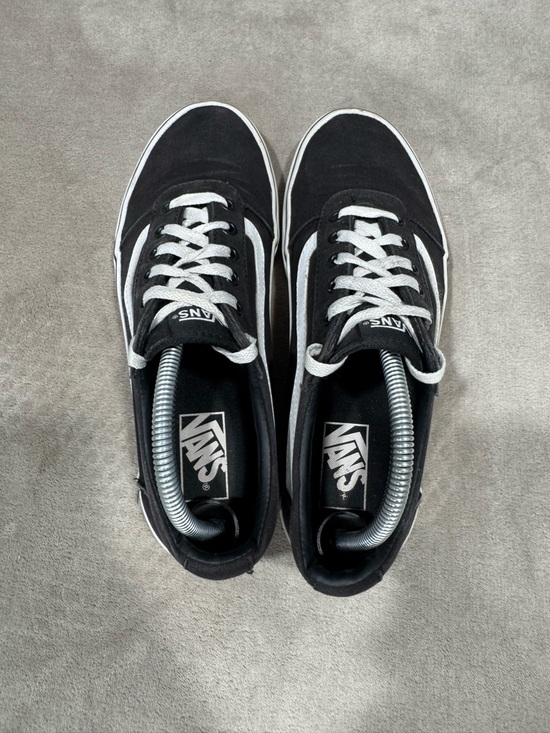 Vans Ward Old Skool Low-Top Sneakers - Picture 4 of 11